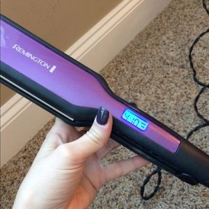 HAIR STRAIGHTENER